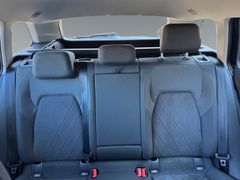 Fahrzeugabbildung Volkswagen Golf VIII Variant Life 2,0 TDI Navi Sitzh ACC