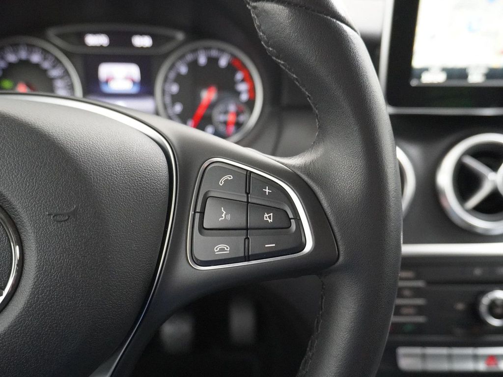 Mercedes-Benz A 160 Ambition Led navi