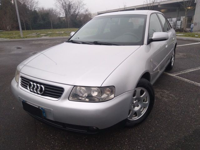 Audi A3 1.9 TDI/130 CV cat 5p. Ambition x neopat