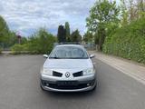 Renault Megane Grandtour Authentique 1.6 16V Authentique - Renault Megane aus 2006: Kombi