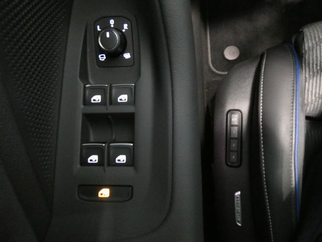 Passat Variant 2.0 TDI R-Line Black Style AHK