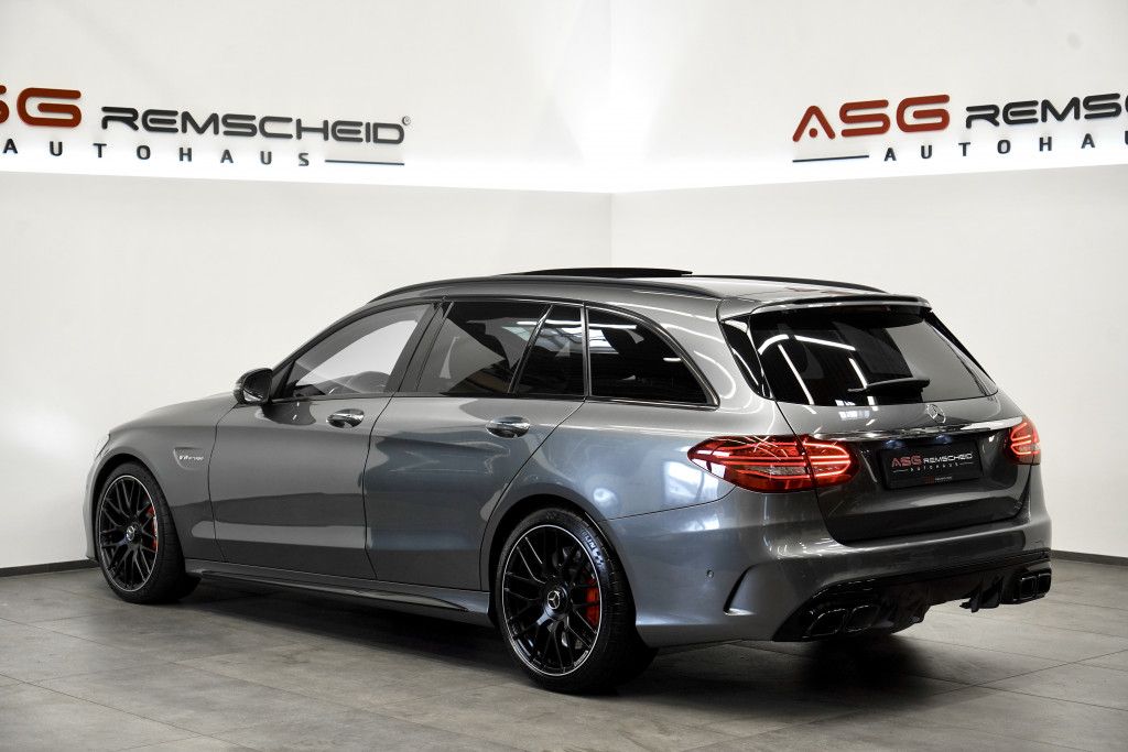 Mercedes Benz C 63 Amg