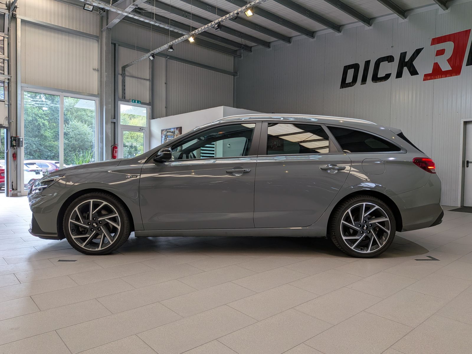 Fahrzeugabbildung Hyundai i30 1.5 N-Line LED*CARPLAY*CAM*PANO*KEYLESS*18"