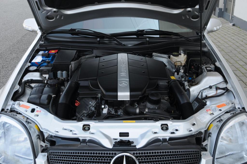 Mercedes-Benz SLK 320