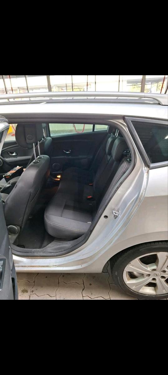 Renault Megane 2010 — photo 6