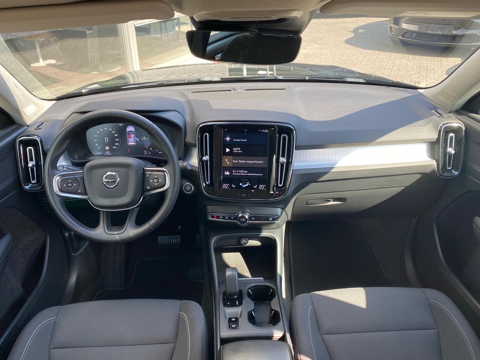 Fahrzeugabbildung Volvo XC40 Inscript Plug-In Hybr LED+NAVI+KAM+DAB+ACC+