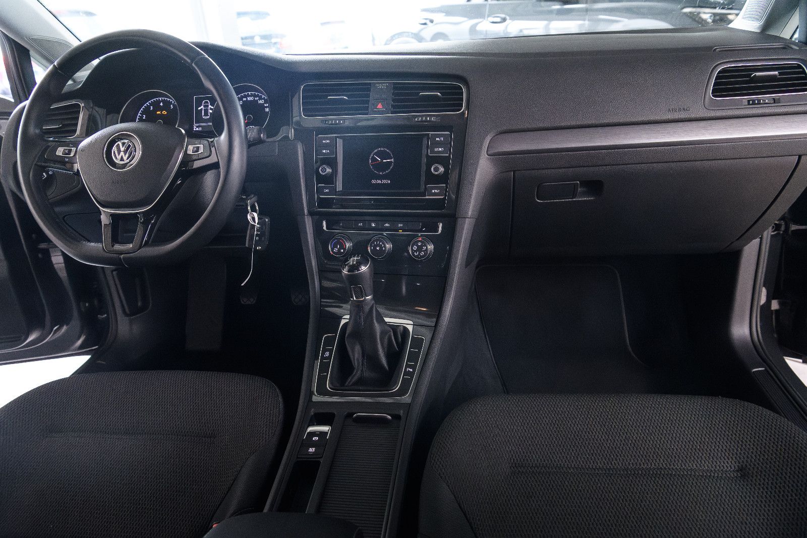 Fahrzeugabbildung Volkswagen Golf VII1.0l TSI Comfortline + GJR + Klima