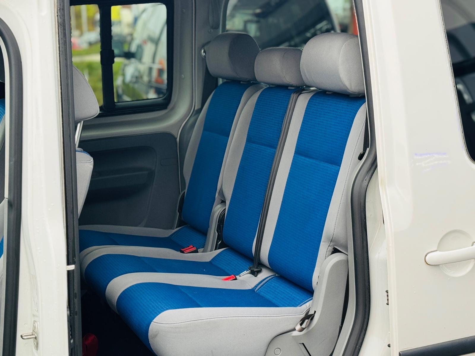 Volkswagen Caddy Maxi-Behindertengerecht-Rampe