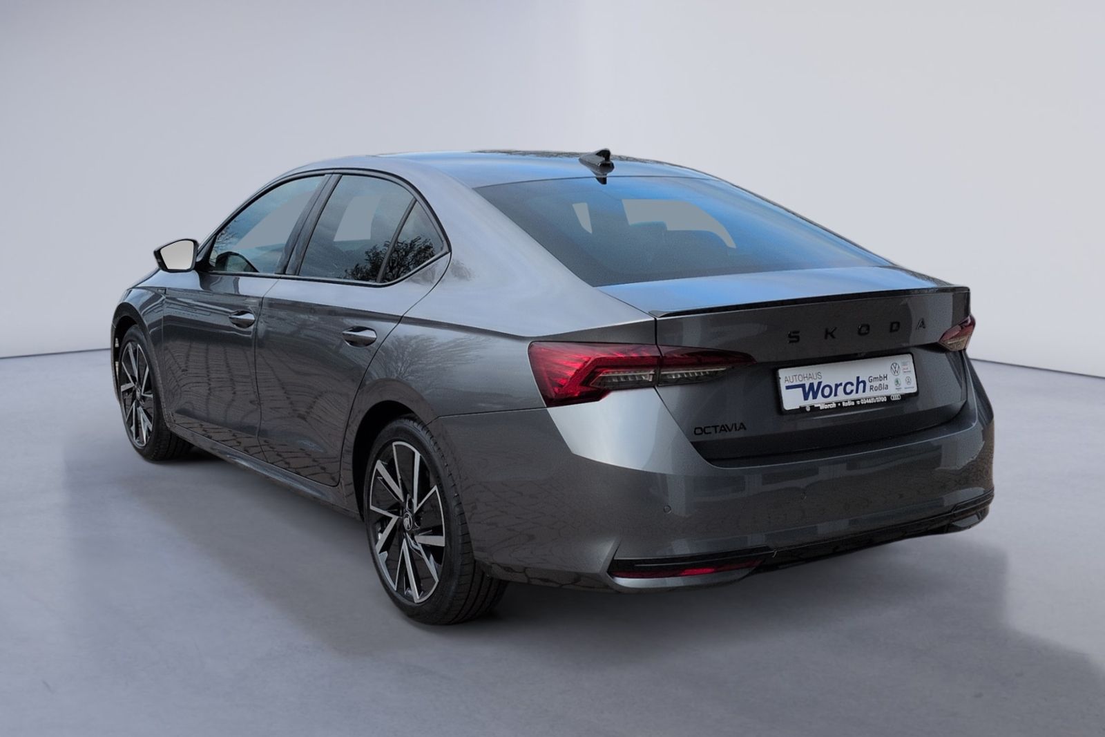 Octavia 1.5 TSI DSG Sportline KAMERA+NAVI+SHZ+