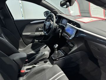 Fotografie 5 des Opel Corsa 1.2 Direct Injection Turbo GS