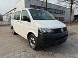 Volkswagen T5 Transporter-9 Sitze-Klima-AHK-TÜV-Scheckheft - VW T5 Transporter Gebrauchtwagen in Hamburg