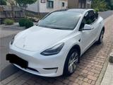 Tesla Model Y Dual Motor AWD + AHK+ TÜV neu - Tesla Model Y