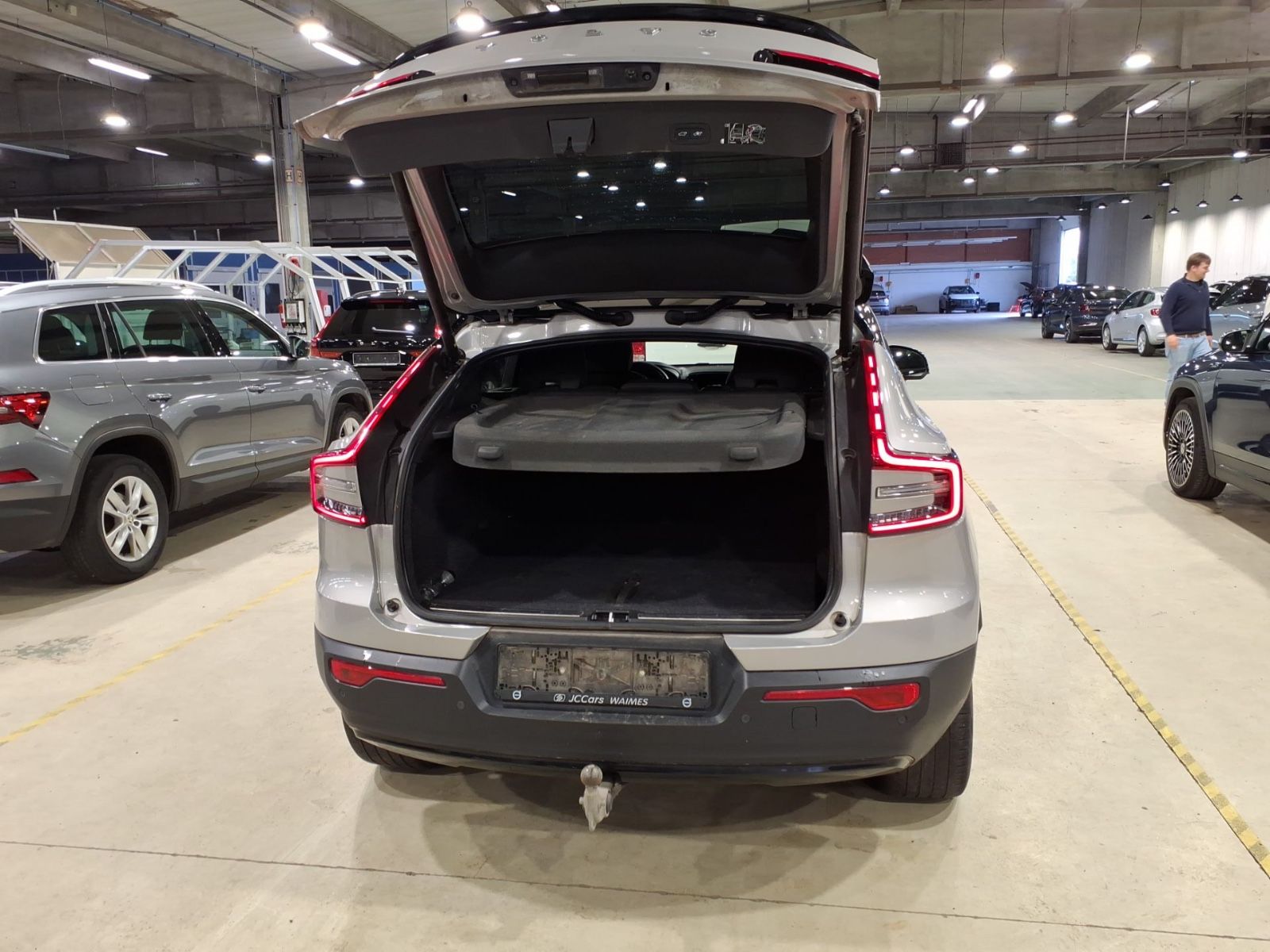 Volvo C-NETTO AWD TOP 408PS Harman-kardon imagem 3