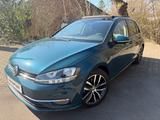 Volkswagen Golf VII DSG 1.HND. PANO. NAVI. LEDER - Volkswagen Golf: Grün