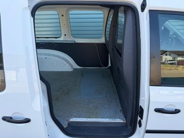 Volkswagen Caddy - 11