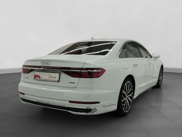 Audi A8 - 3