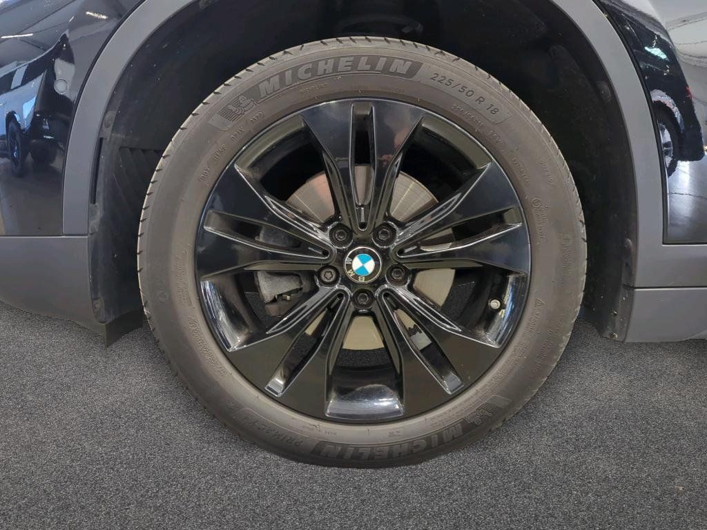 BMW X1 sDrive18d Advantage AHK Pano S-Dach AUT PDC foto 14