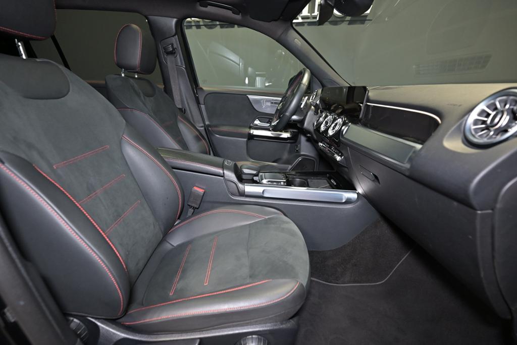 Mercedes-Benz GLB 4M AMG/PANO/AHK/LED/NAVI, миниатюра 18