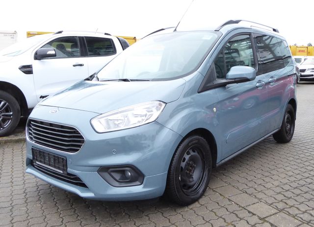 Ford Tourneo Courier 1.0 EcoBoost Titanium Navi PDC