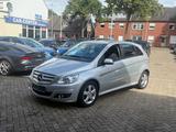 Mercedes-Benz B 200 *AUTOMATIK*SHZ*MFL*1HAND*** - gebrauchte Mercedes-Benz B 200 aus dem Jahr 2011