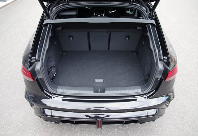 Audi RS 3 Sportback*Sporta,RS-Schalensitze,SONOS,PANO