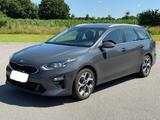 Kia cee'd SW 1.6 CRDi DCT Spirit + Navi + Techik - Kia: Cee D SW Spirit
