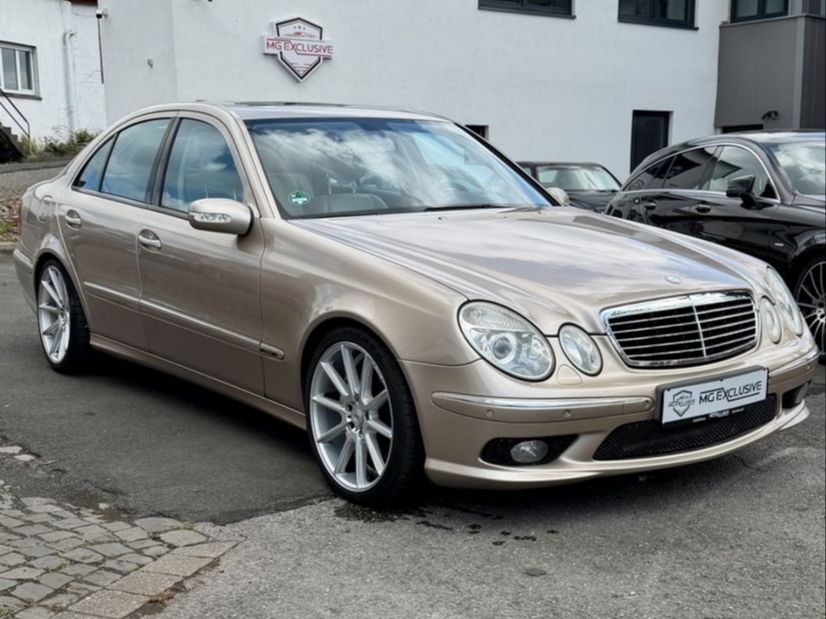 Fahrzeugabbildung Mercedes-Benz E 500 AMG Paket ab Werk Designo