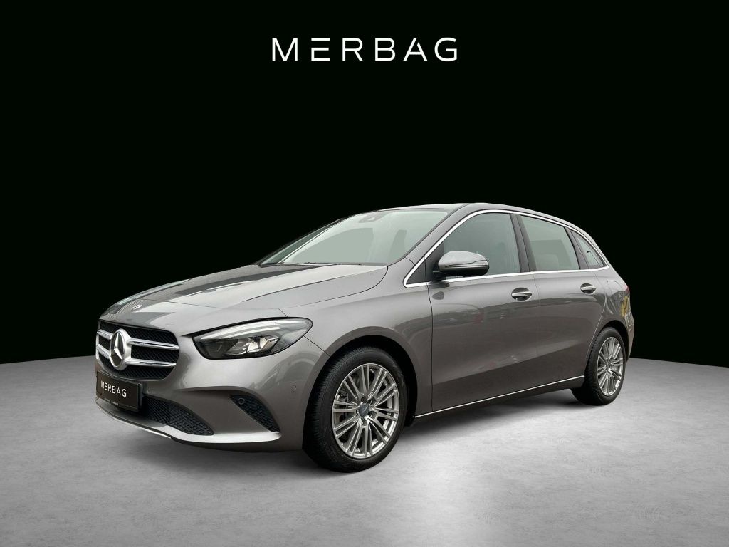 MERCEDES-BENZ B 250 AUT Kam. KlimaA LED LM Navi PDC Pano SD