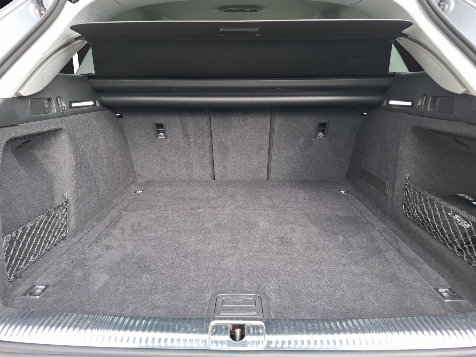 Fahrzeugabbildung Audi A4 Avant 40 TDI quattro S-tronic AHK Navi ACC PD