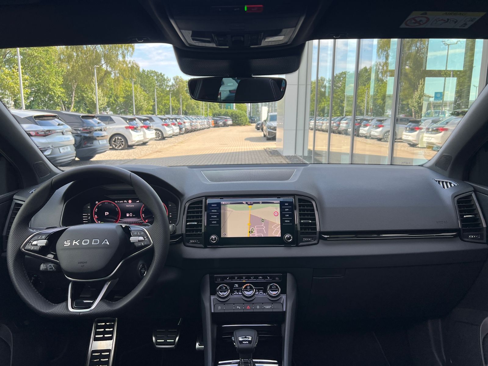 Fahrzeugabbildung SKODA Karoq Sportline 2.0 TSI 4x4 DSG *Panorama, AHK,