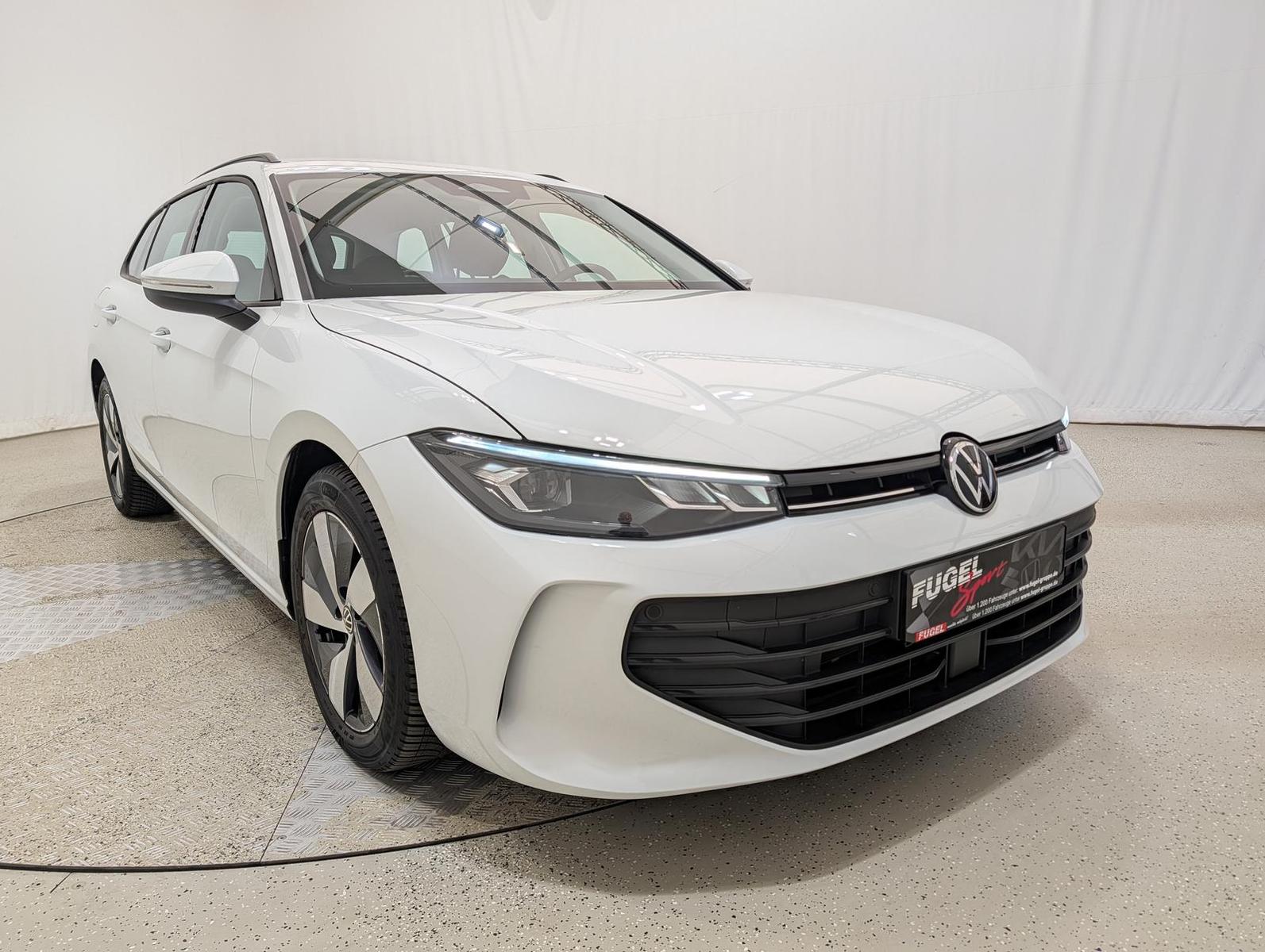 Volkswagen Passat 1.5 eTSI DSG ACC LED Winter App, миниатюра 6