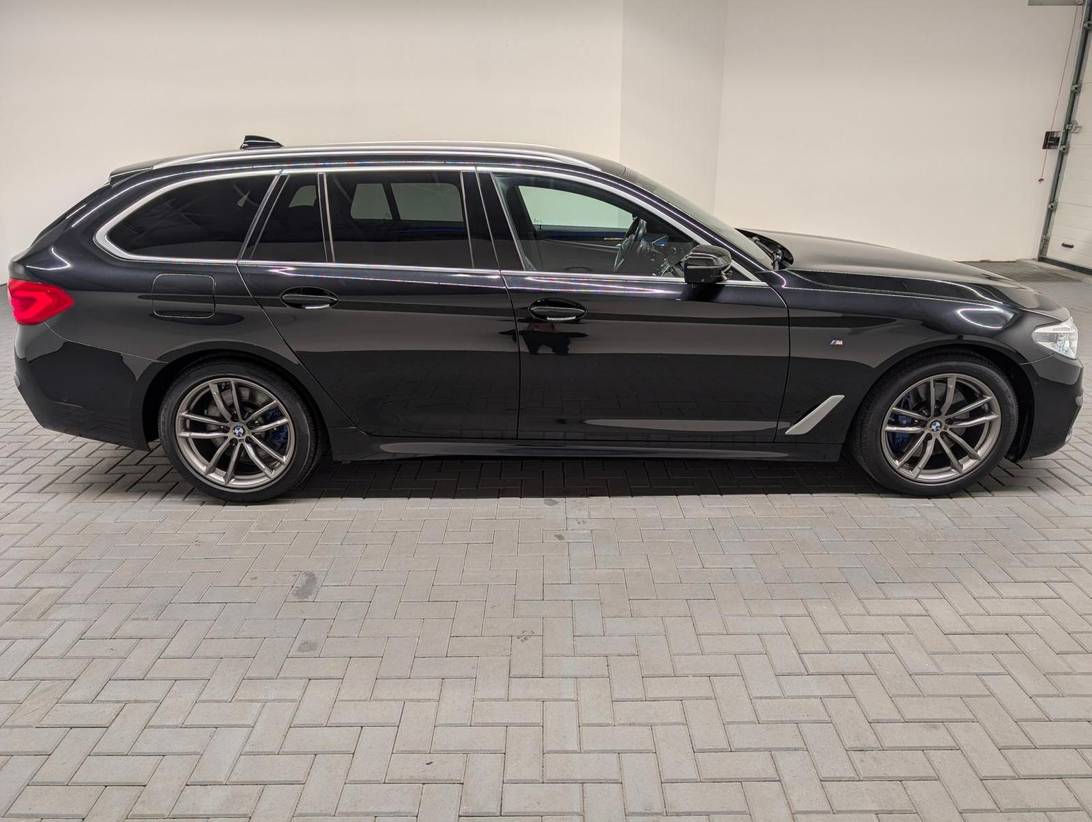 BMW 530d Touring M-Sport LED/AHK/Leder/360°Kam/HUD