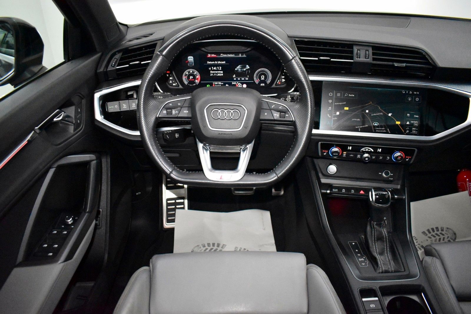 Fahrzeugabbildung Audi Q3 Sportback 35 TDI S line Leder,Navi,Panorama