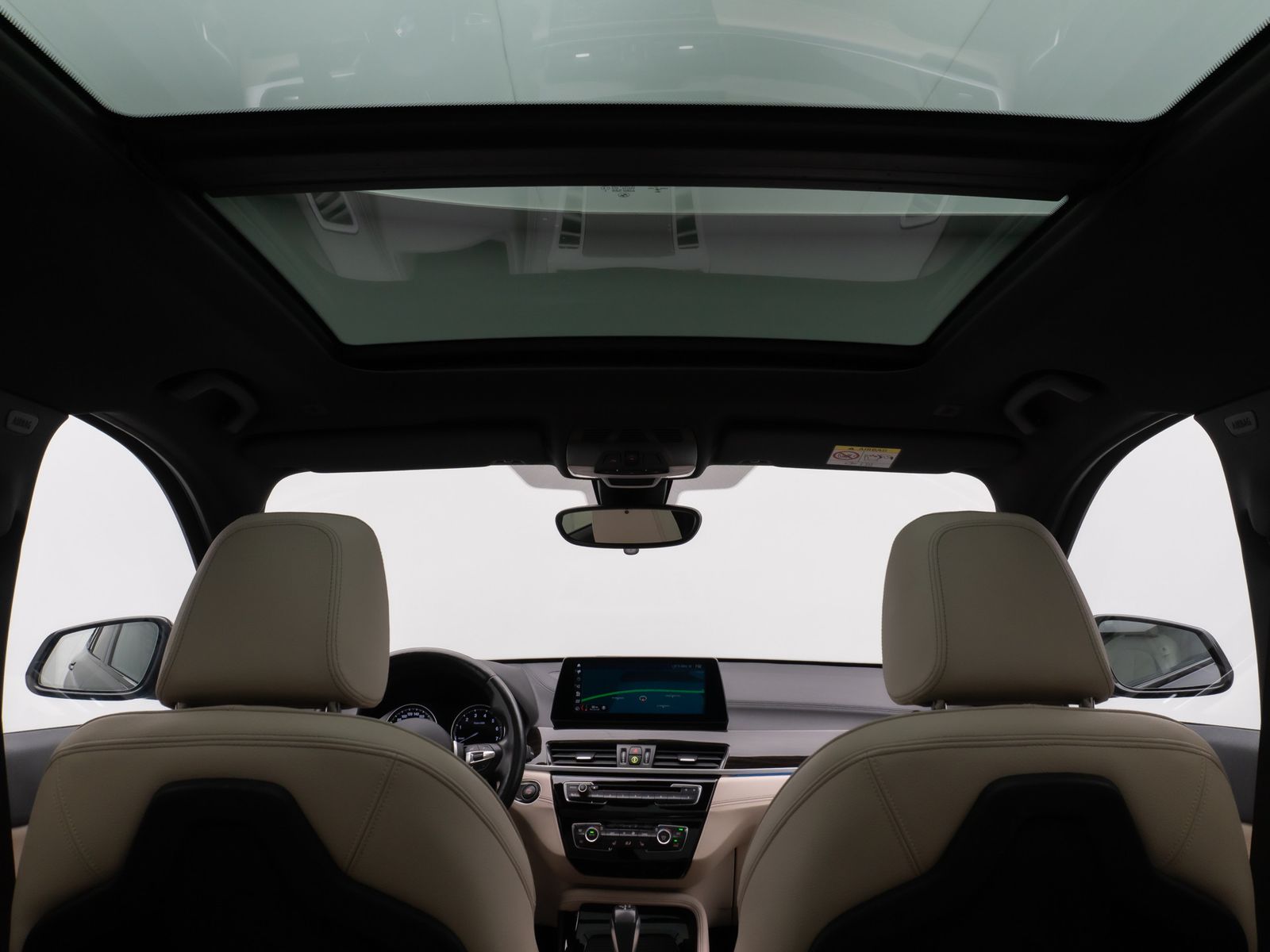 Fahrzeugabbildung BMW X1 xD25e MSport Panorama Kamera HUD DAB HiFi AHK