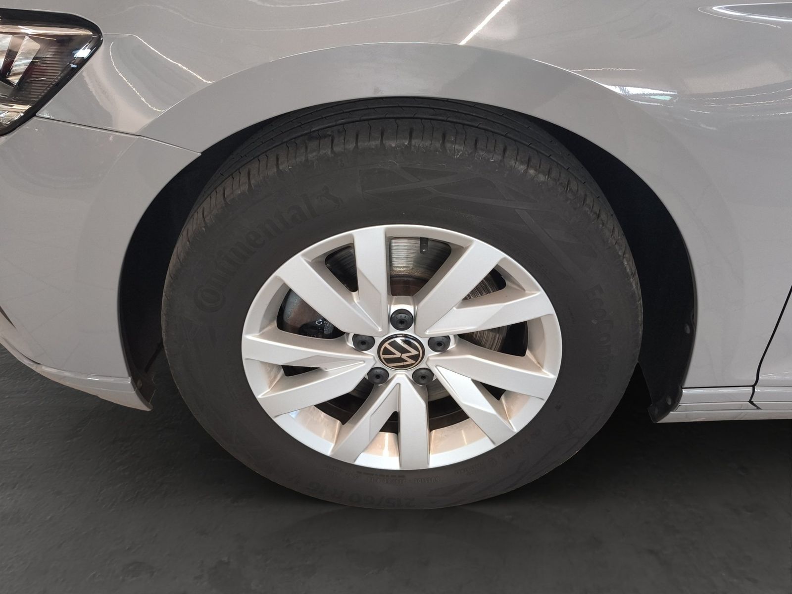 Volkswagen Passat Variant - Bild 9