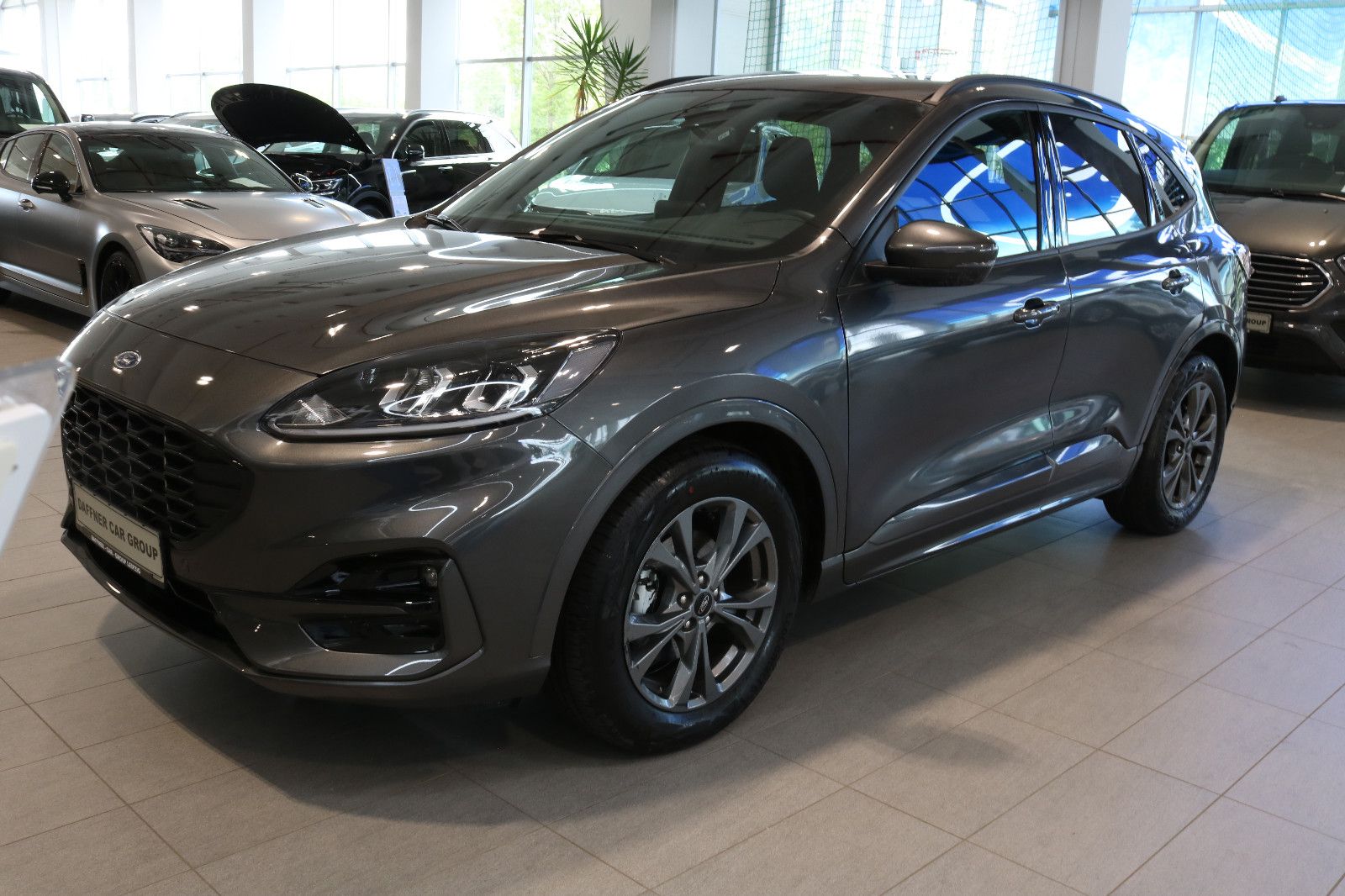 Fahrzeugabbildung Ford Kuga ST-Line 1,5 110 KW 150 PS   Winterpaket 2