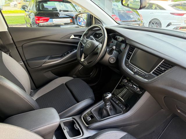 Fahrzeugabbildung Opel Grandland (X)+CarPlay+Kamera+Navi+Allw.LM+SHZ+BT