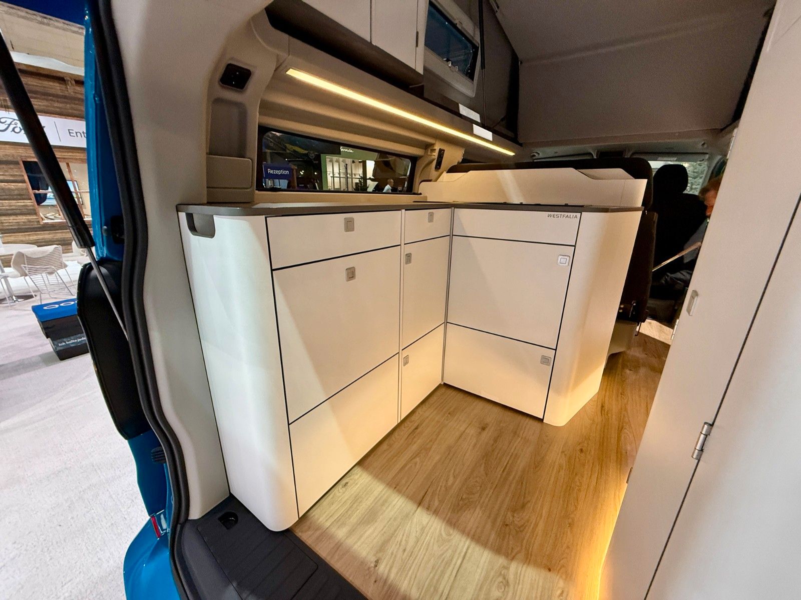 Vehicle image: Ford Nugget L2 high roof 2026 | New model V710