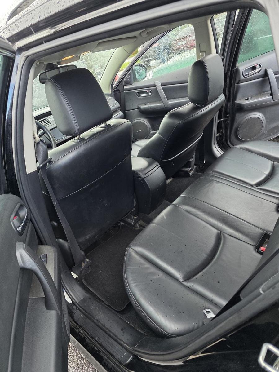 Mazda 2 2011 — photo 11