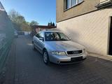 Audi A4 2.4 tiptronic- tüv neu - 1 HAND TOP ZUSTAND - Audi A4 aus 2000