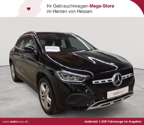 Mercedes-Benz GLA 250 e 8G- Navi LED ParkP KAM SHZ