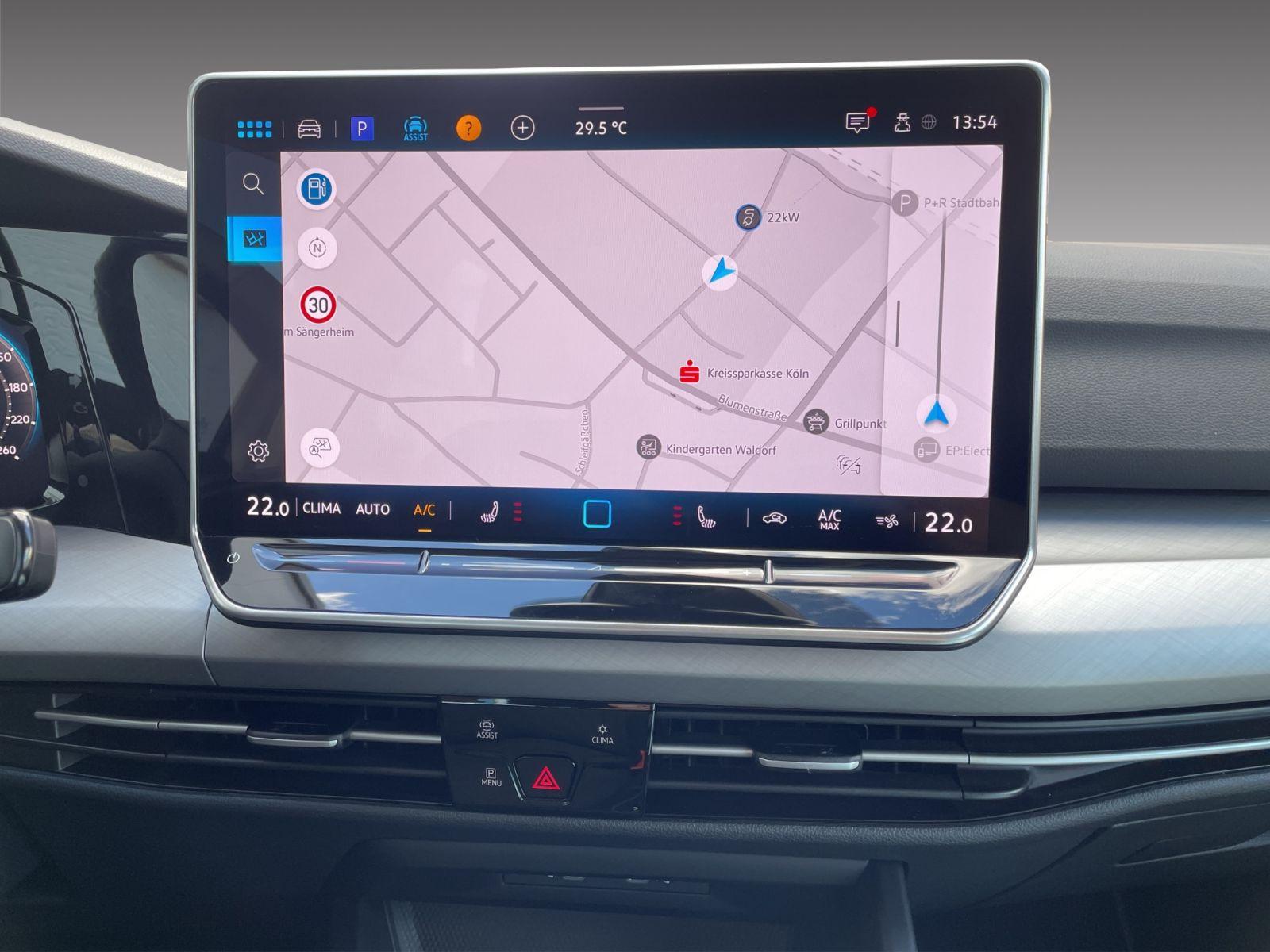 Volkswagen Golf VIII 1.5 eTSI DSG Life AHK Digital Cockpit, миниатюра 15
