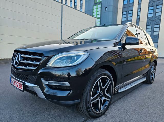 Mercedes-Benz ML 350 CDI BlueTEC*4MATIC* 20"ZOLL AMG