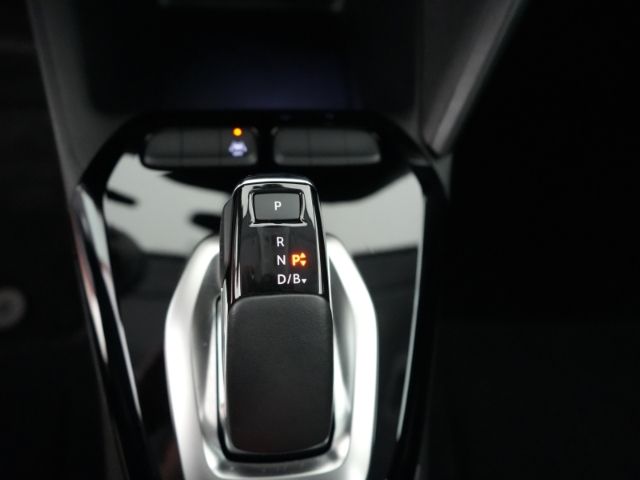 Corsa-e F EDITION 50kWH AT+LED+SITZHEIZUNG+KLIMA