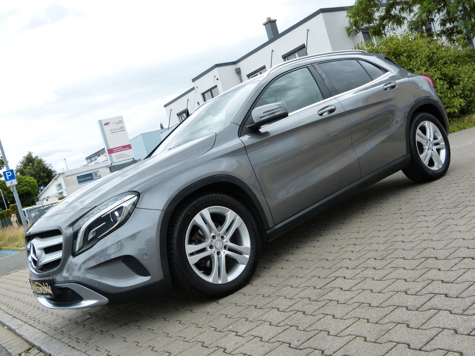 Mercedes-Benz GLA 200 Urban Aut. *Navi*Bi-Xenon*Sitzhz*Kamera*