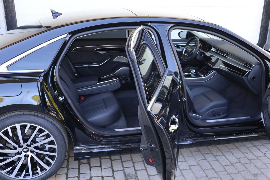 Audi A8L 60 TFSIe lang PANO/NACHT/AHK/B&Oadv/MOD.2025
