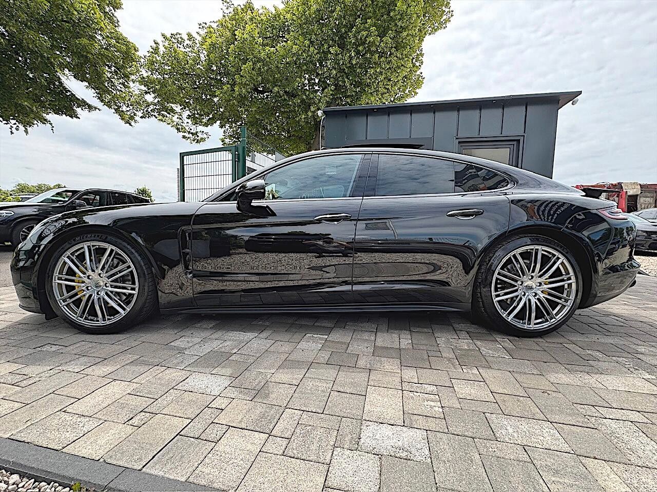 Fahrzeugabbildung Porsche Panamera 4 S Sport Chrono *Pano*Sportabgas*LED*