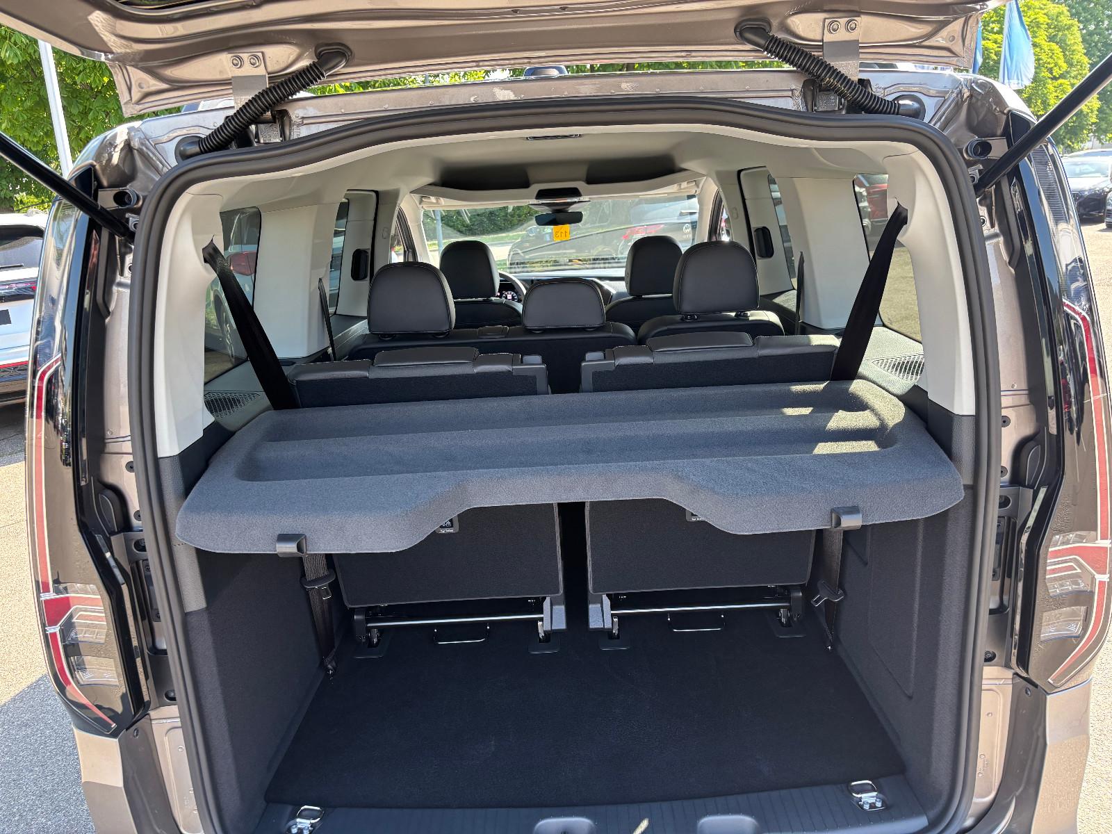 Volkswagen Caddy Maxi Style DSG 7-Sitzer - AHK