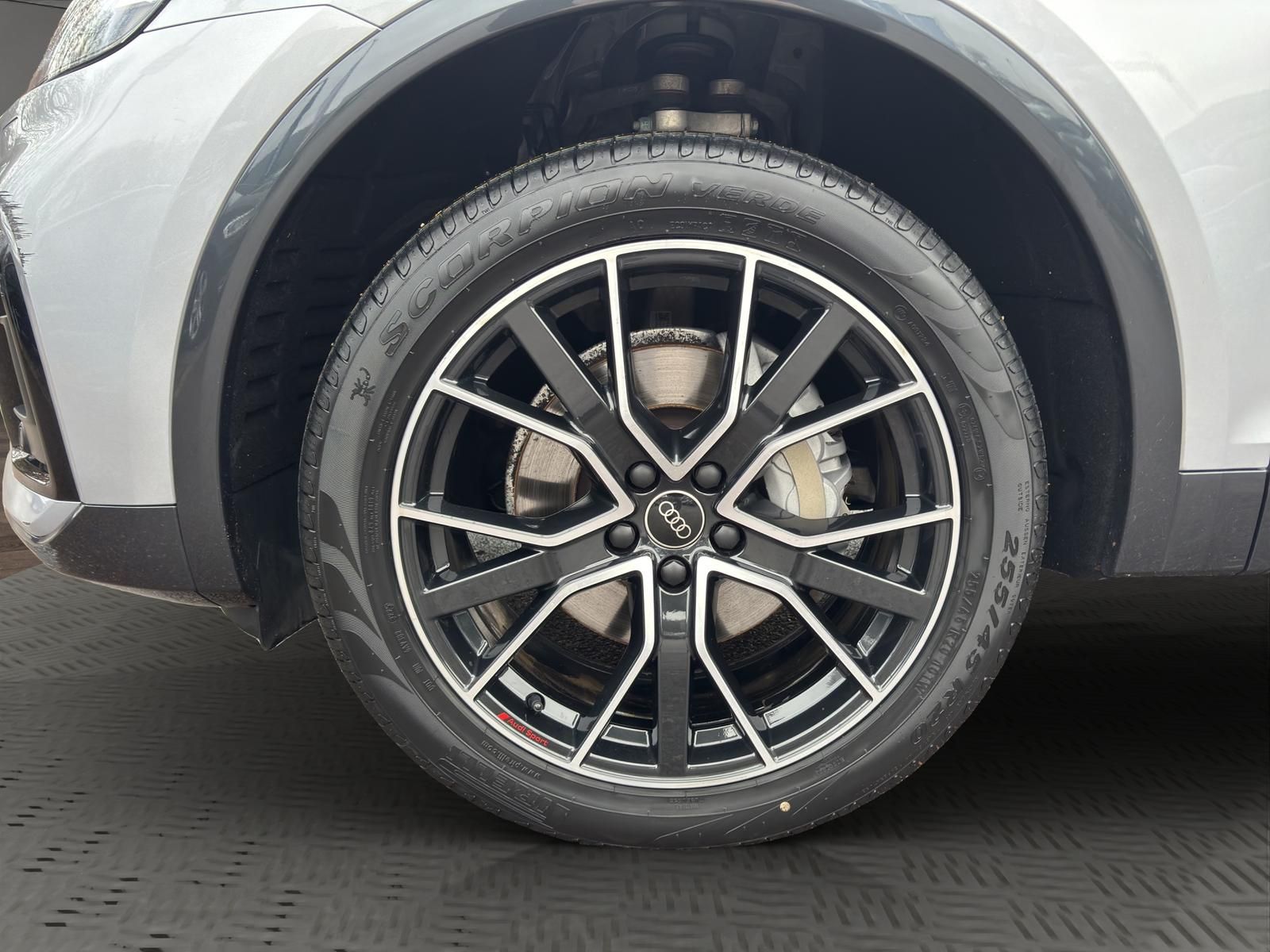 Q5 2.0 TDI quattro S-Line AHK PANO MATRIX-LED