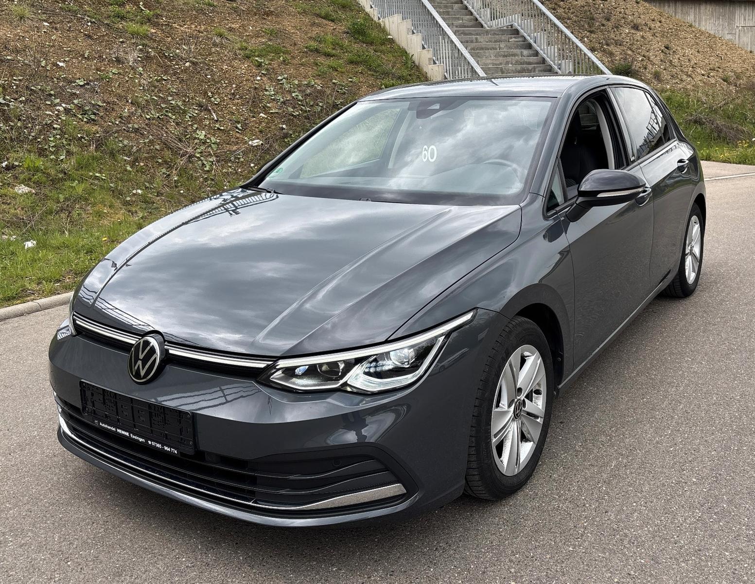 Volkswagen Golf VIII Lim. 1.5  Active,LED Plus,Navi,SHZ,